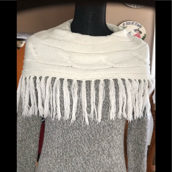 Romeo and Juliet R&J Sweater Dress - Picture 3 of 7